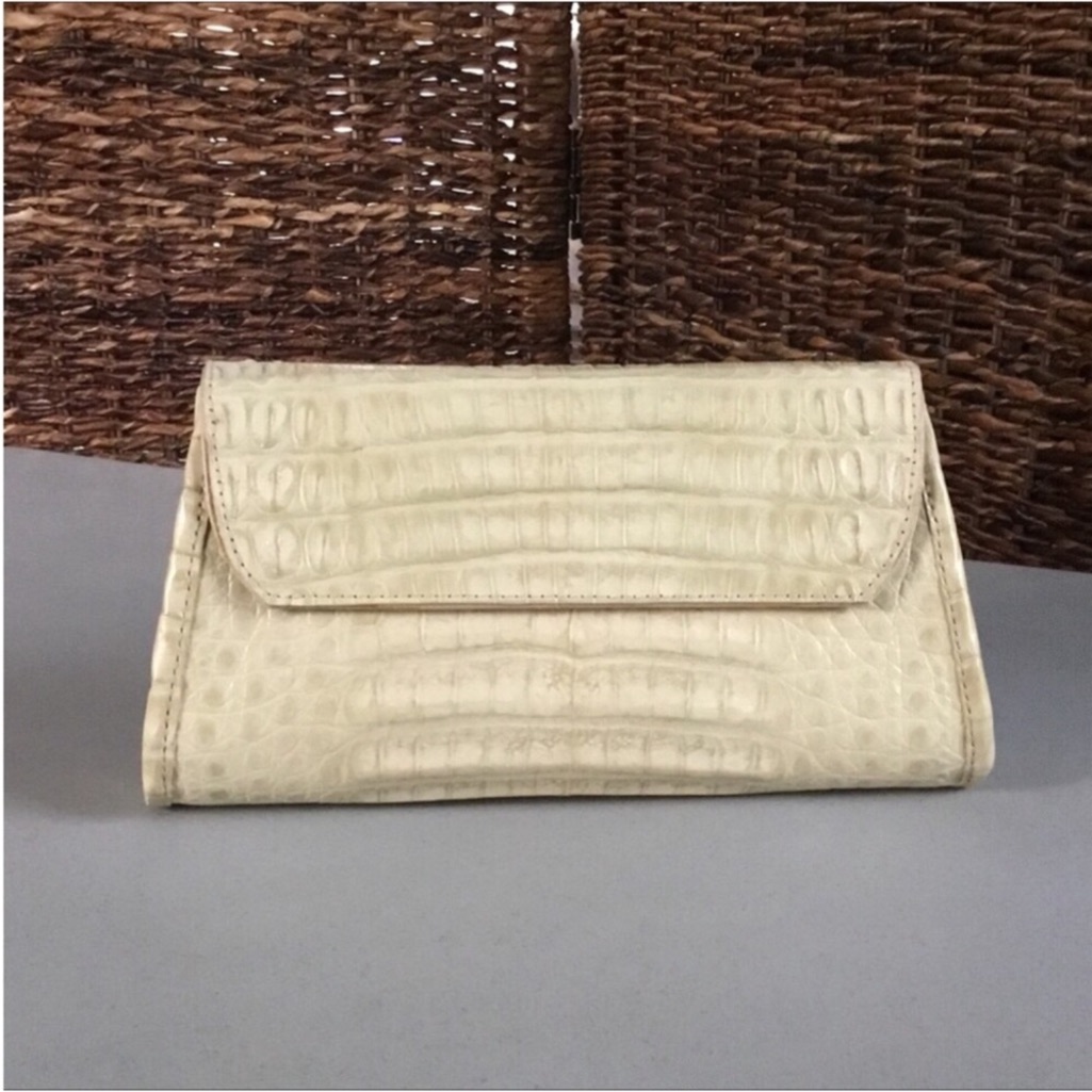 Francesco Santoro Beverly Hills Crocodile Embossed Hand Clutch Interior Suede